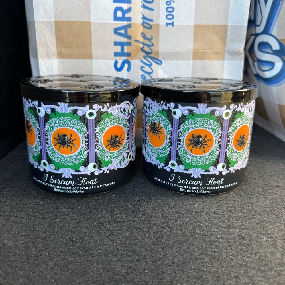 NWT bath and body works I Scream Float 3-Wick Candles X 2